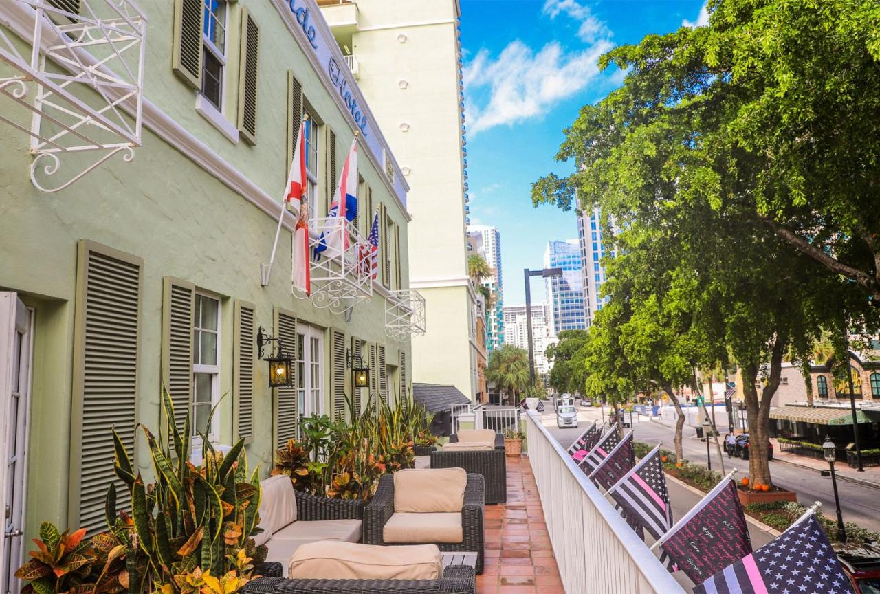 Executive Tower king at Riverside Hotel