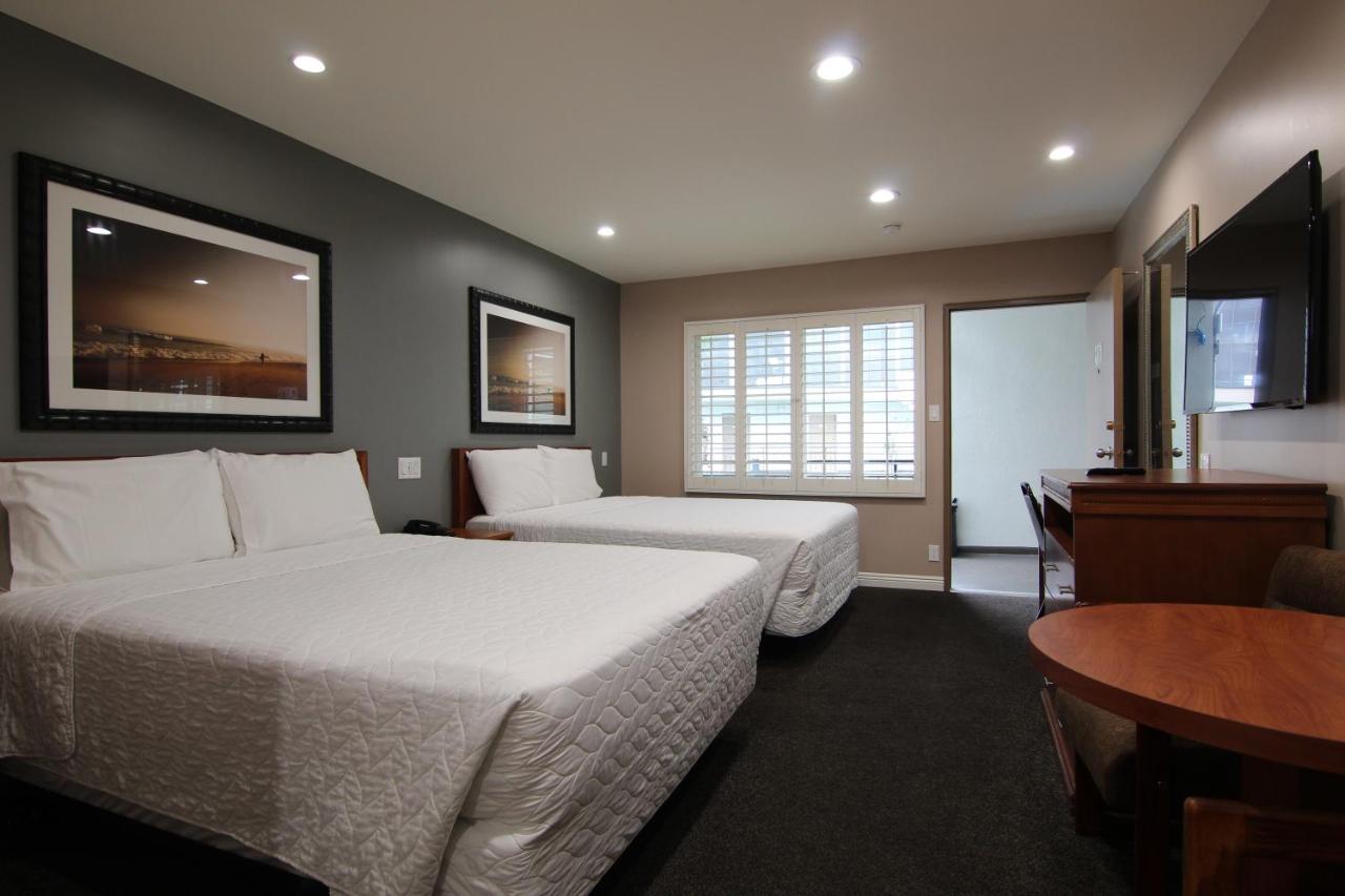 | Dunes Inn - Wilshire