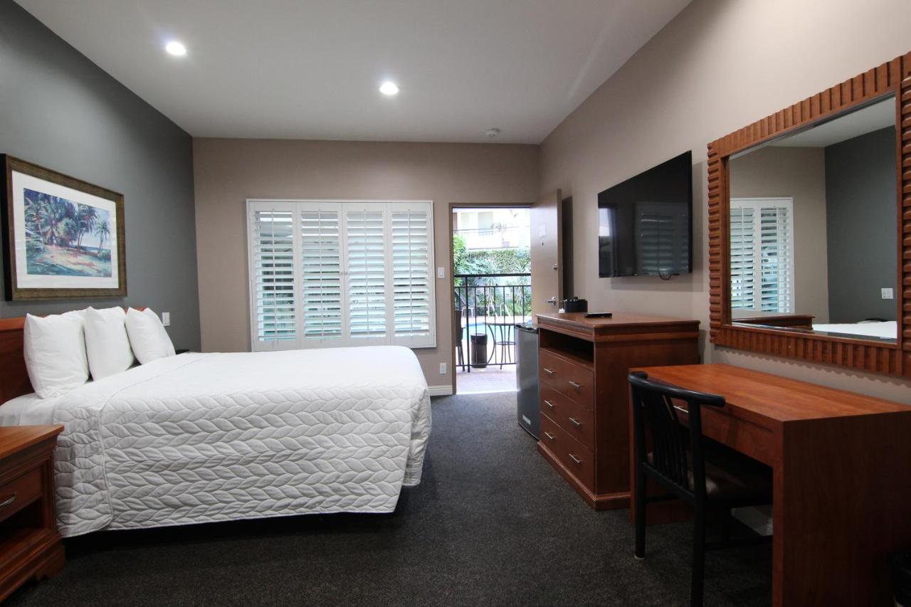 | Dunes Inn - Wilshire