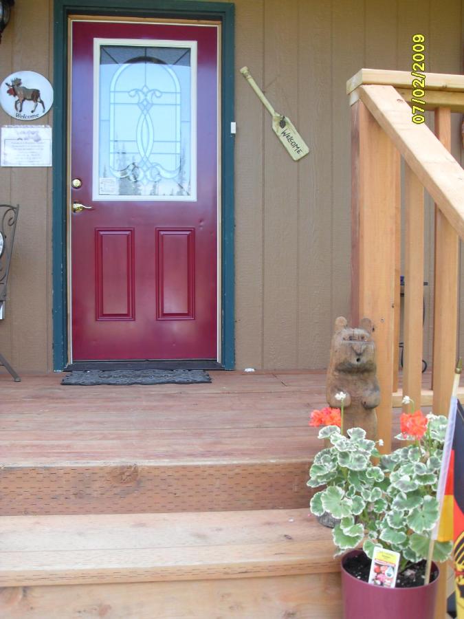 | A Hyde Away Inn B&B