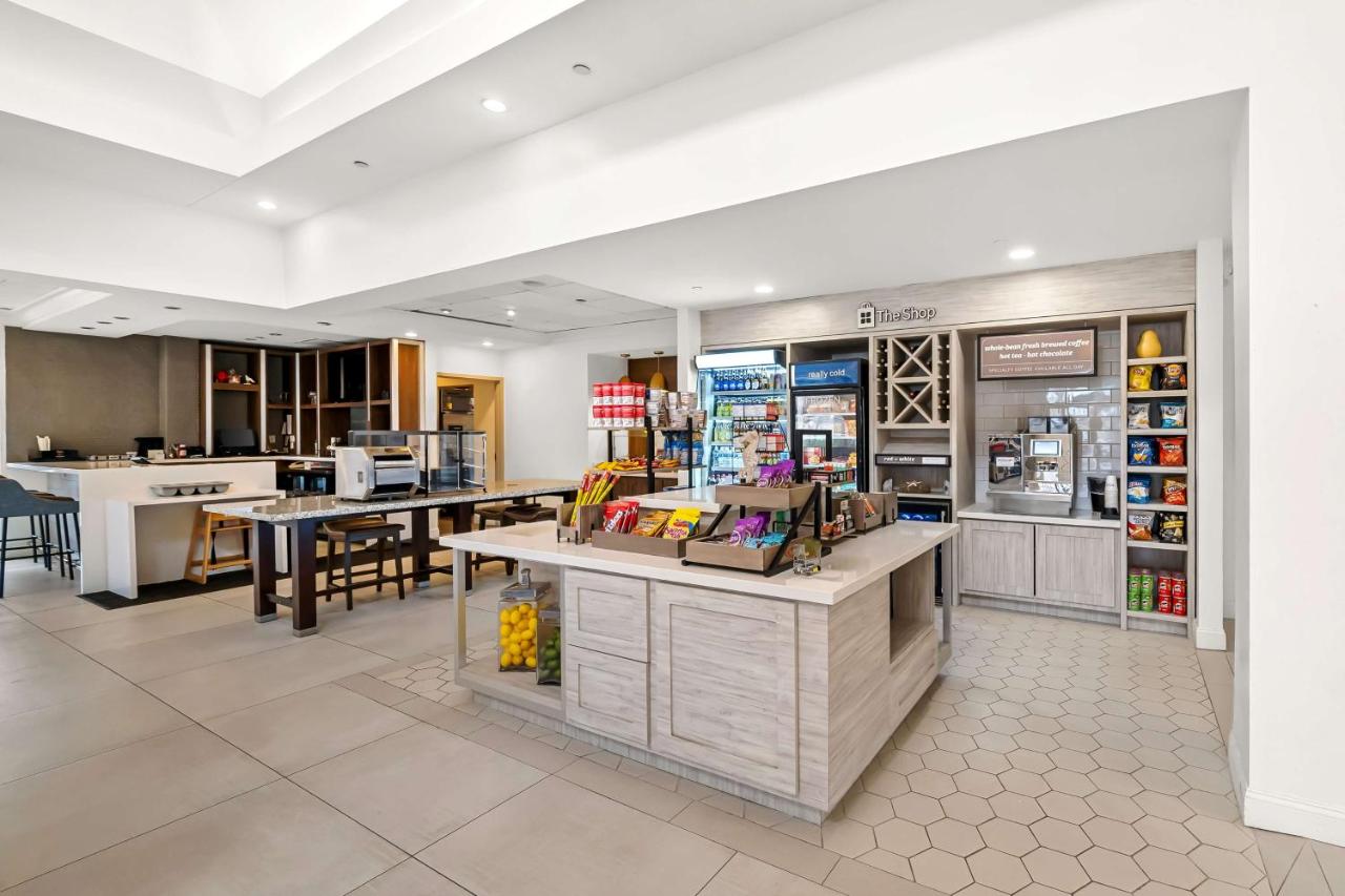 | Hilton Garden Inn Plymouth