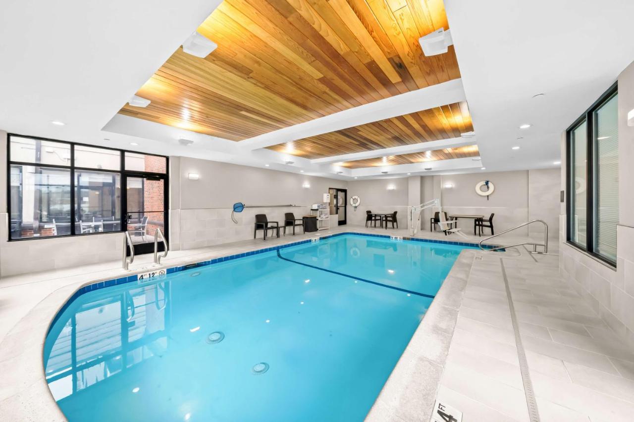 | Hilton Garden Inn Plymouth