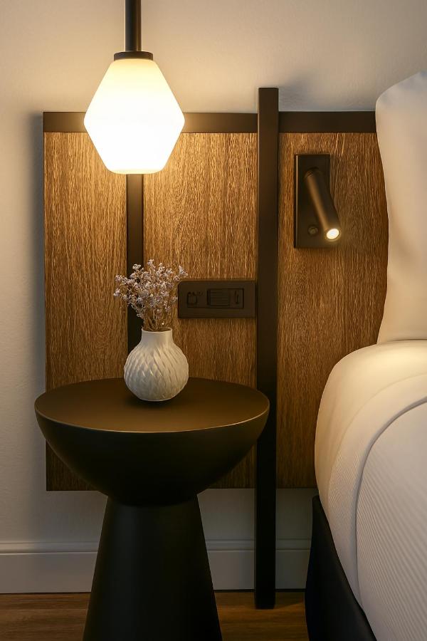 | The Woodrose- NEWLY RENOVATED