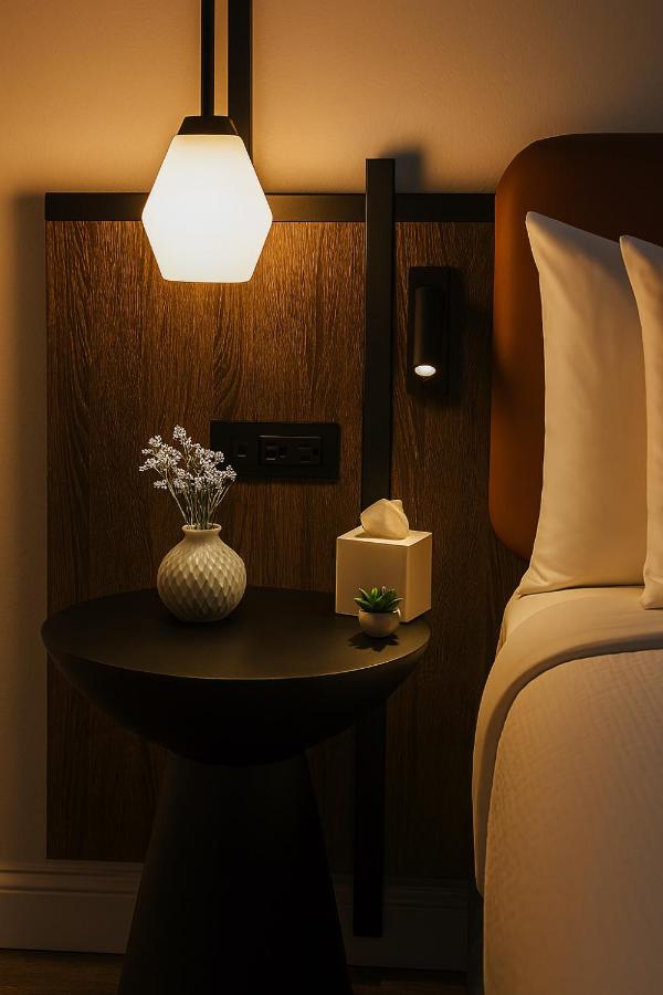 | The Woodrose- NEWLY RENOVATED
