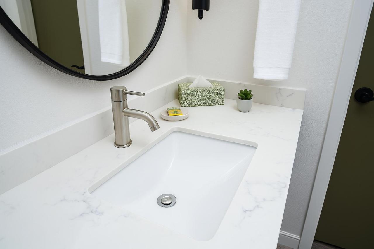 | The Woodrose- NEWLY RENOVATED