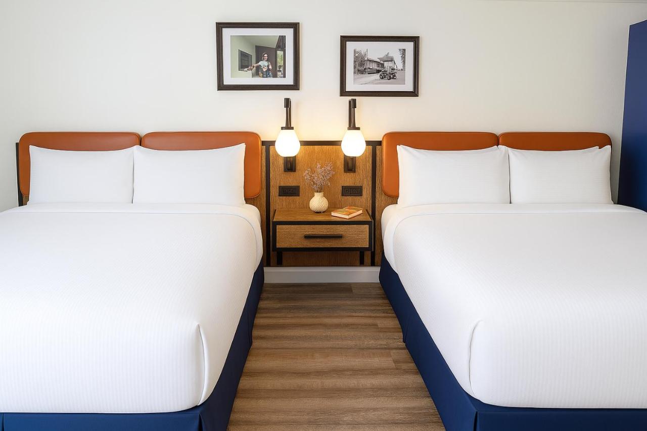 | The Woodrose- NEWLY RENOVATED