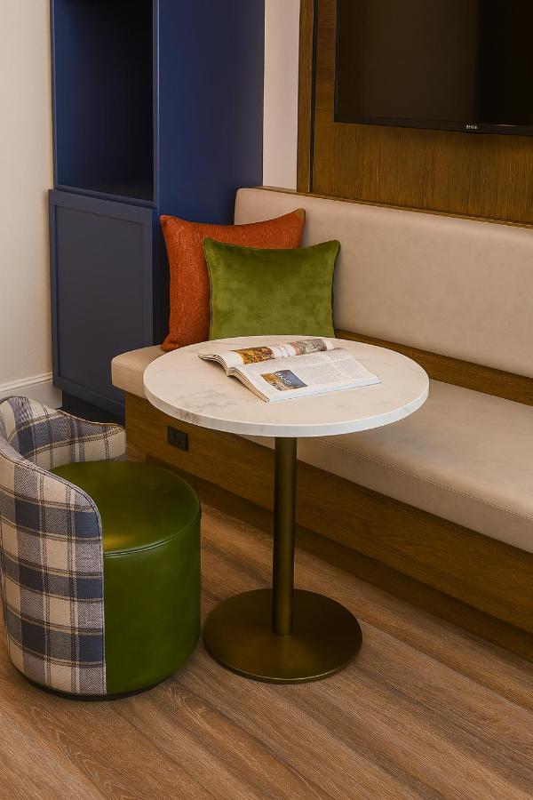 | The Woodrose- NEWLY RENOVATED