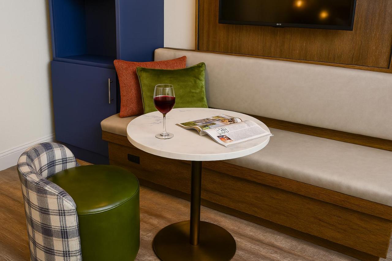 | The Woodrose- NEWLY RENOVATED