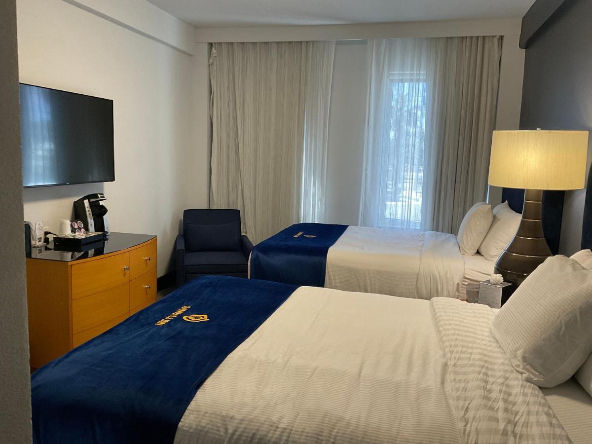 | Streamline Hotel
