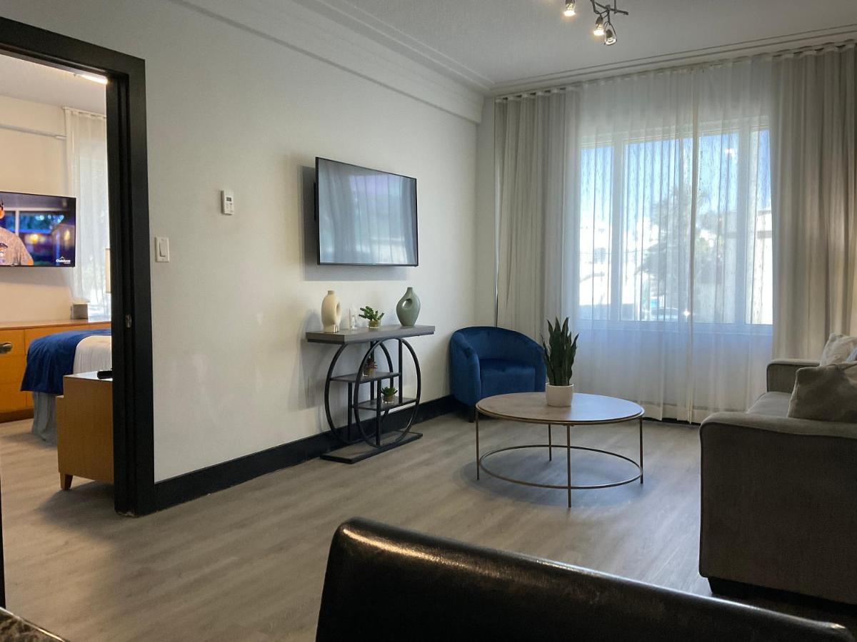 | Streamline Hotel
