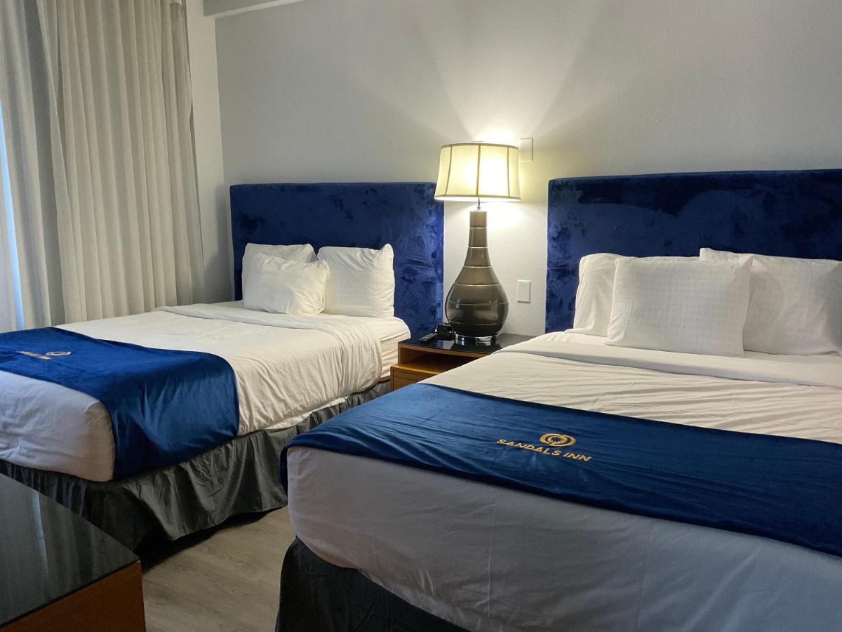 Two-Bedroom Suite at Streamline Hotel