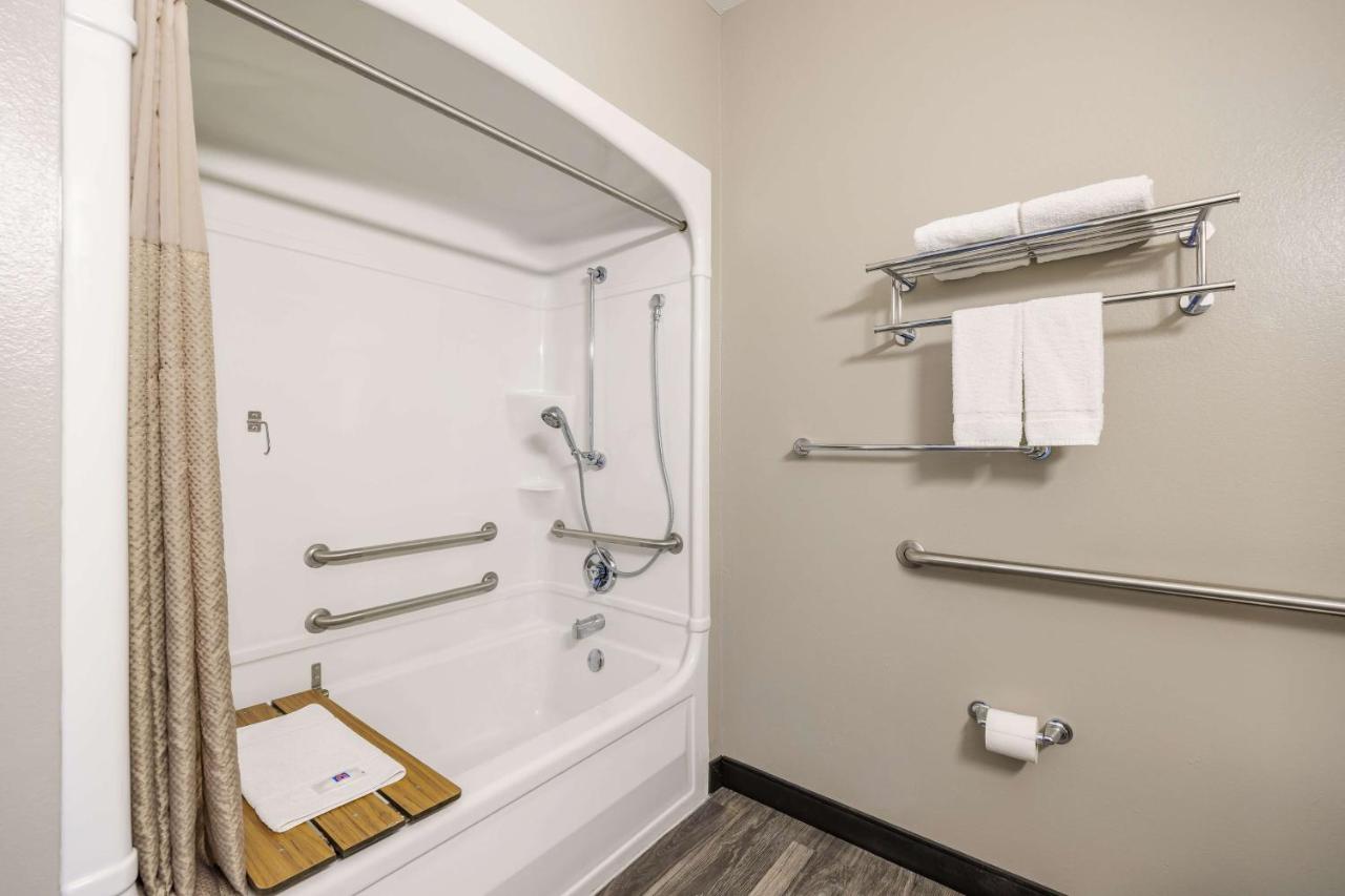  | Motel 6-Grand Island, NE