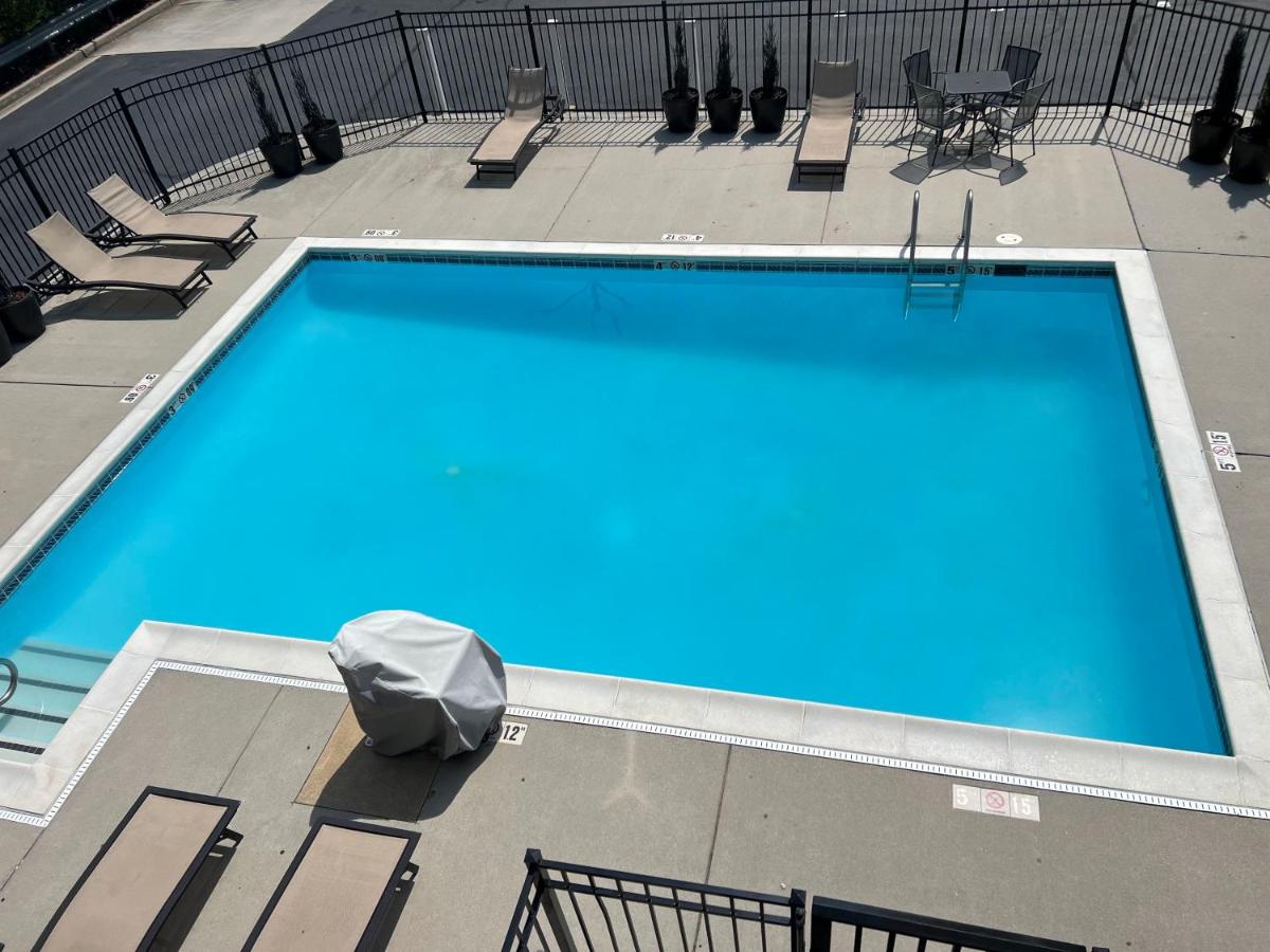 | Best Western Plus Glen Allen Inn