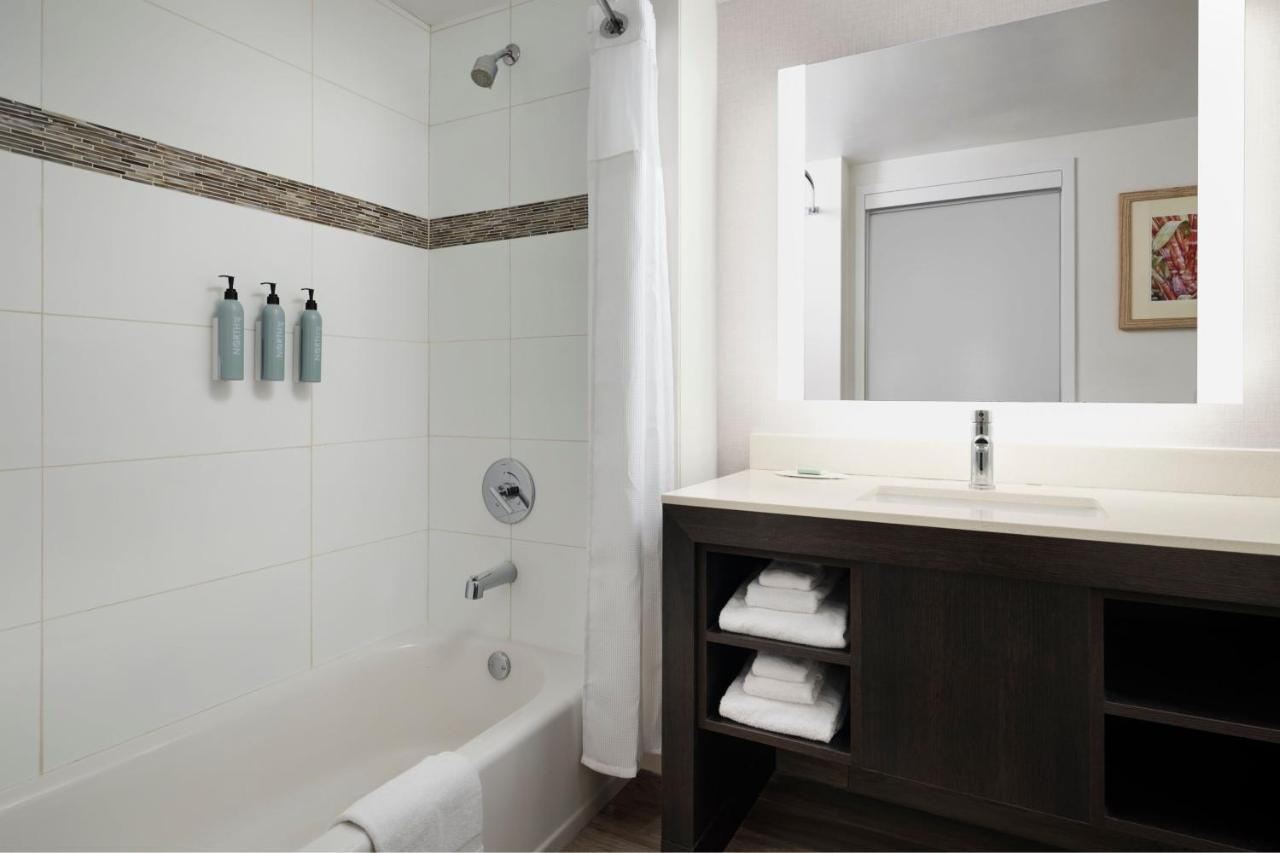 King Studio with Partial Ocean View at Residence Inn by Marriott Miami Beach Surfside