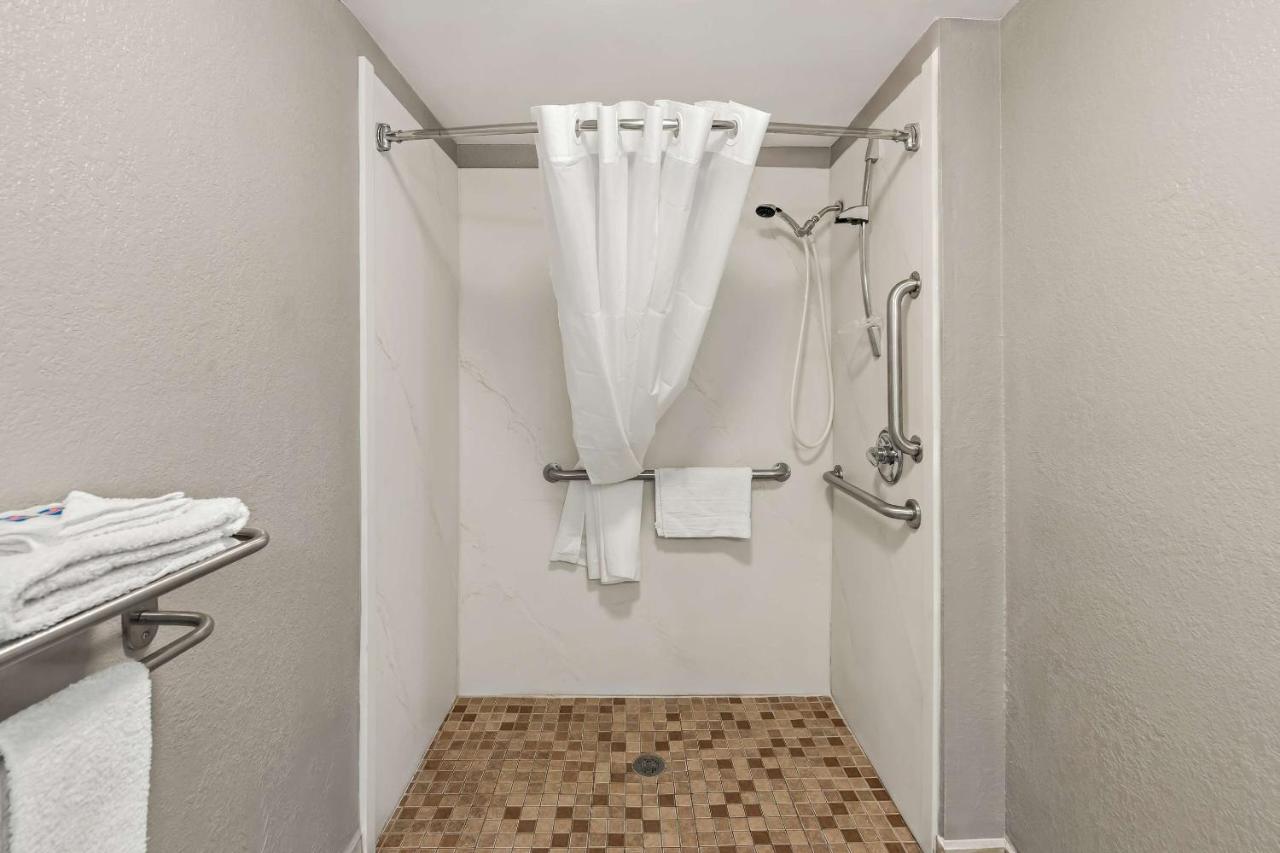 | Motel 6 Lester - Philadelphia Airport