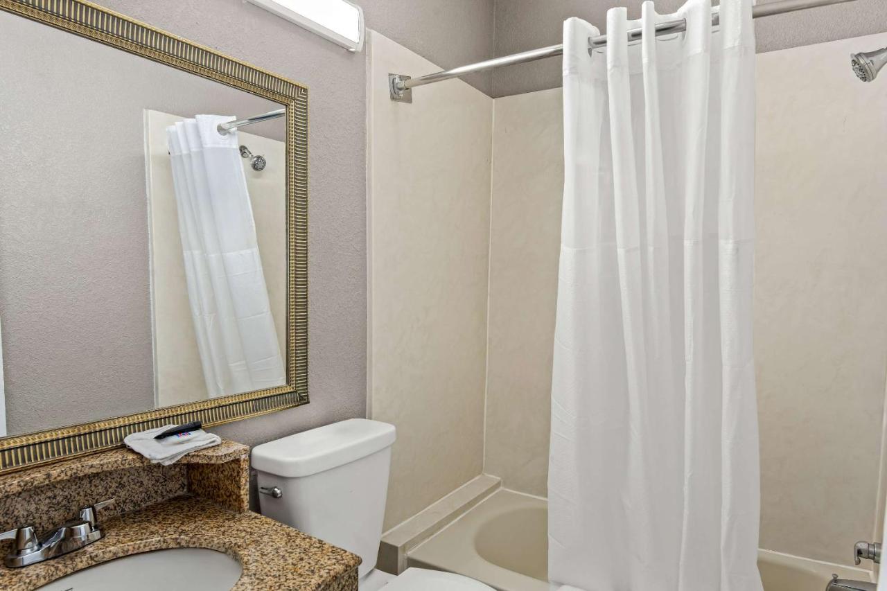 | Motel 6 Lester - Philadelphia Airport