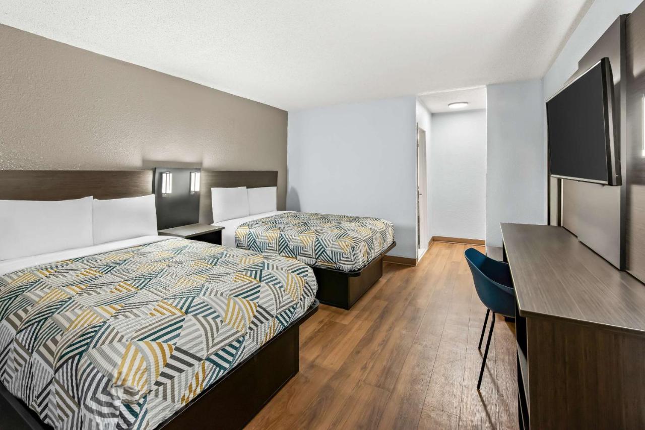 | Motel 6 Lester - Philadelphia Airport