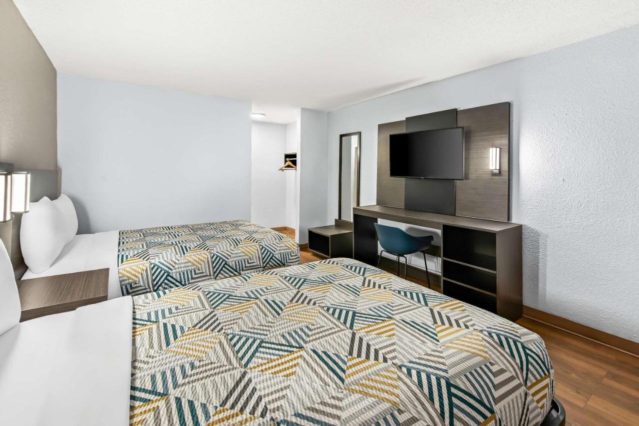 | Motel 6 Lester - Philadelphia Airport