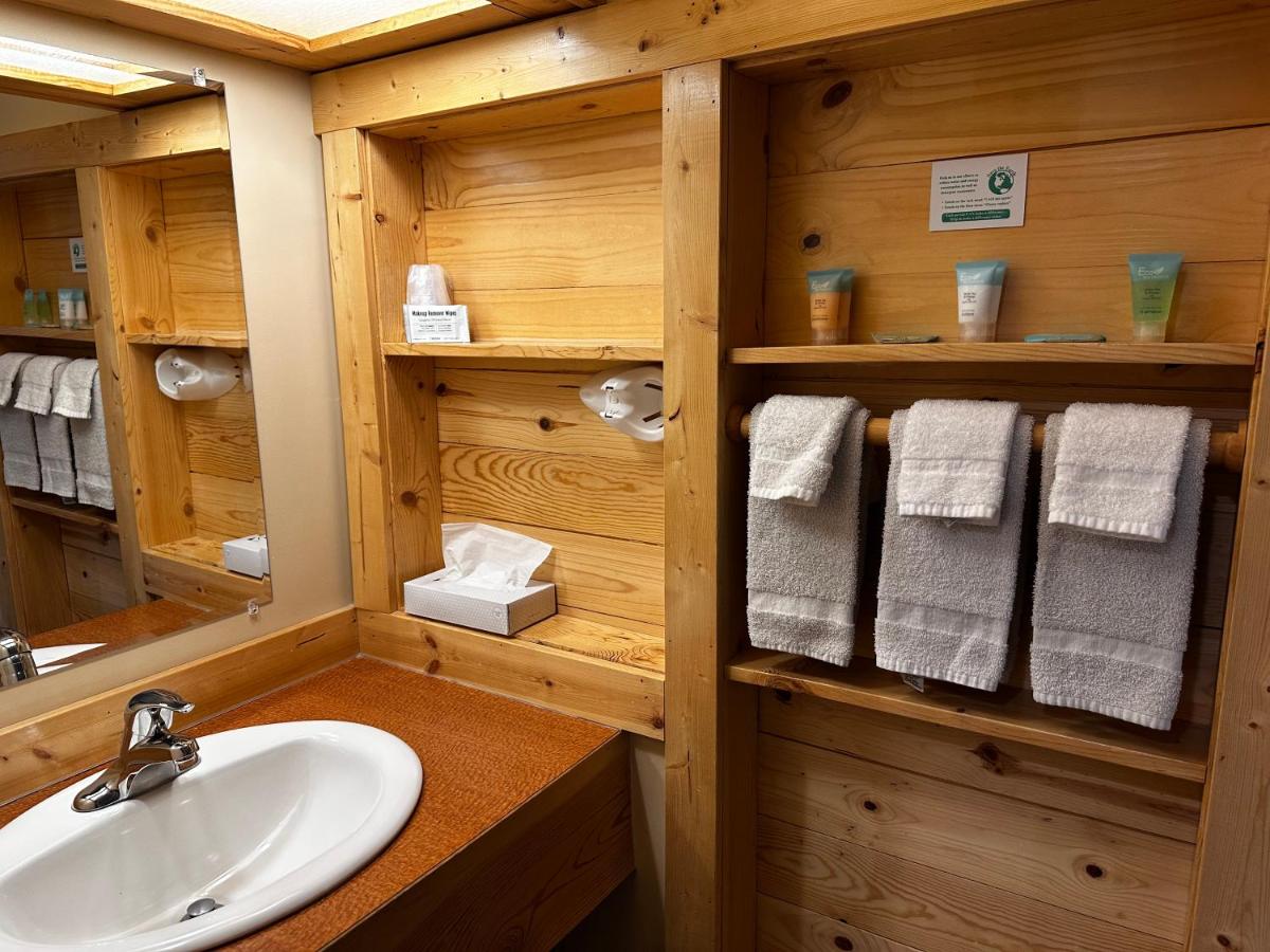 | Methow River Lodge