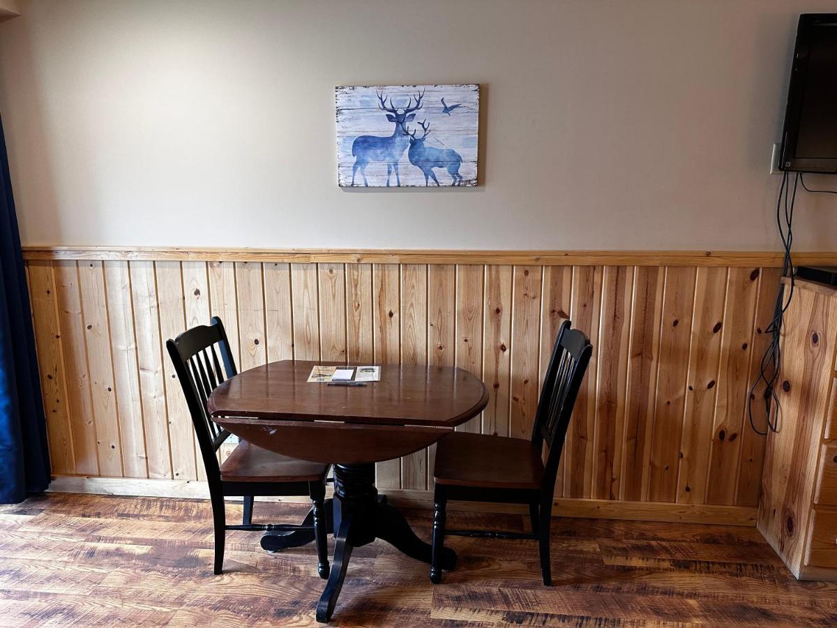 | Methow River Lodge