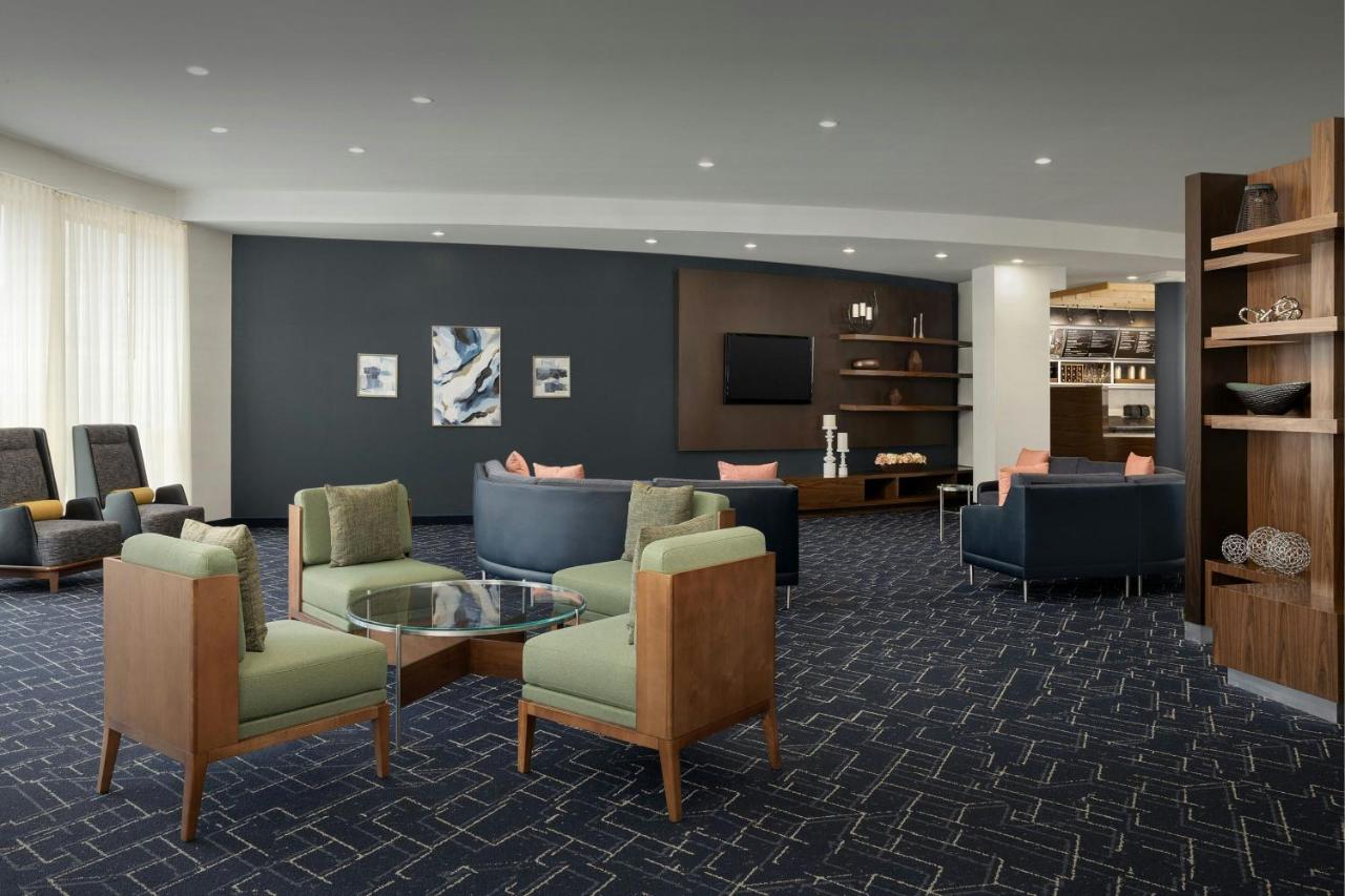 | Courtyard by Marriott Salisbury