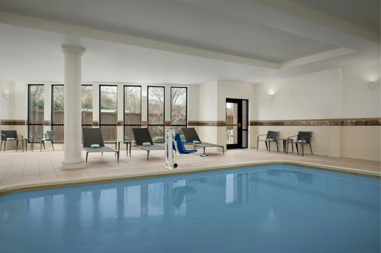 | Courtyard by Marriott Salisbury