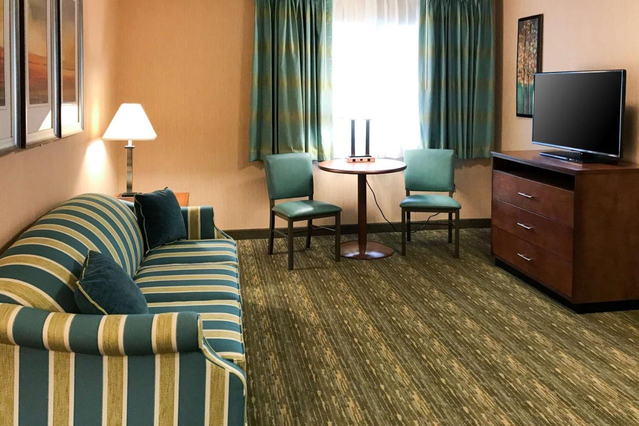 | Quality Inn Bedford