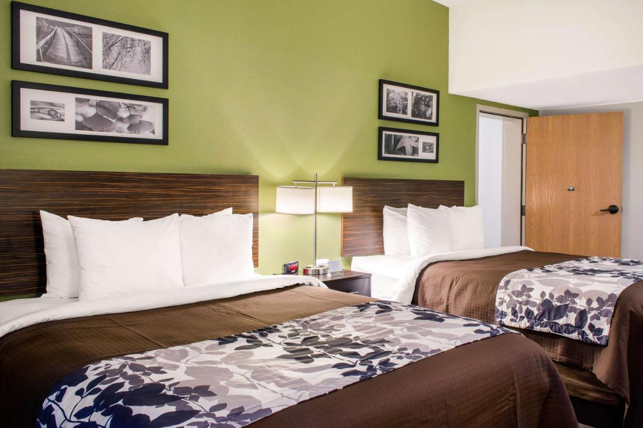Queen Room with Two Queen Beds - Non-Smoking at Sleep Inn & Suites Metairie - New Orleans West