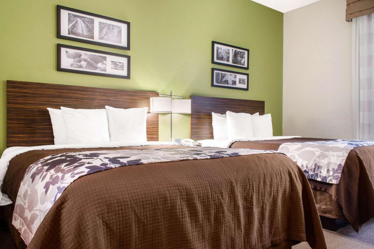 Queen Room with Two Queen Beds - Non-Smoking at Sleep Inn & Suites Metairie - New Orleans West