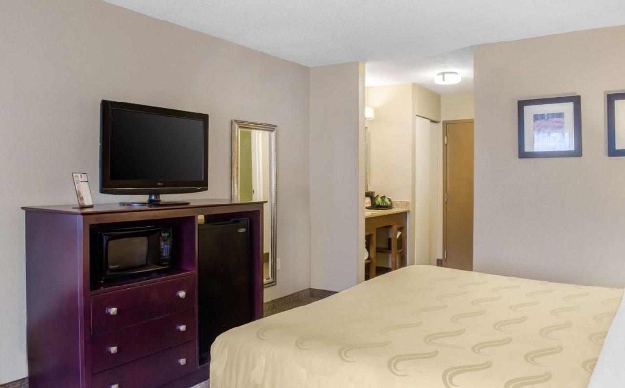 King Room - Non-Smoking at Quality Inn Ruston