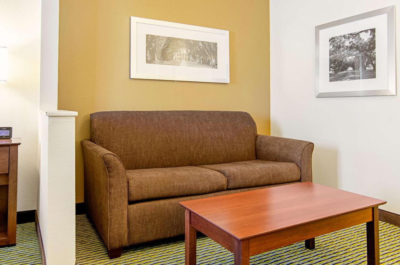 King Suite with Sofa Bed - Non-Smoking at Quality Inn & Suites Near Tanger Outlet Mall