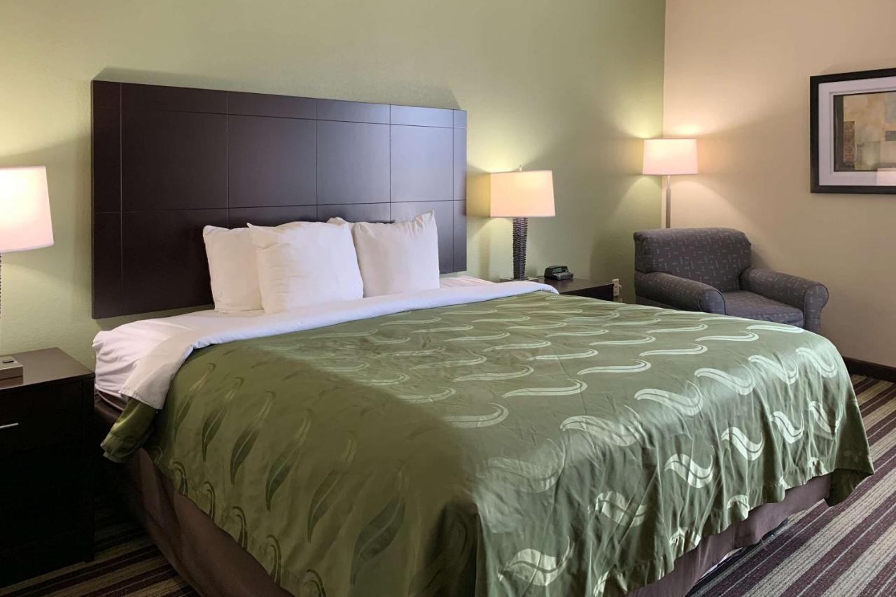 King Room - Disability Access - Non-Smoking at Quality Inn & Suites West Monroe