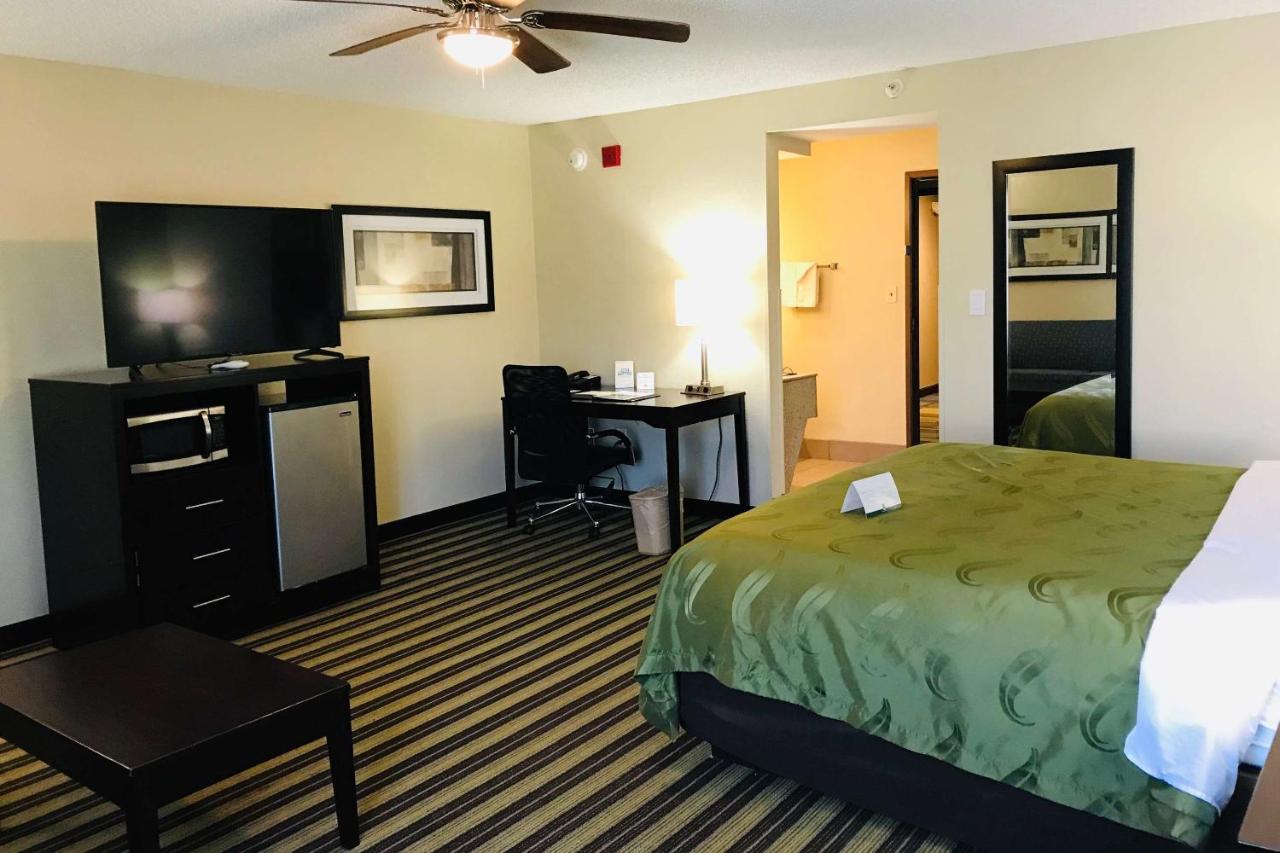 King Suite with Sofa Bed - Non-Smoking at Quality Inn & Suites West Monroe