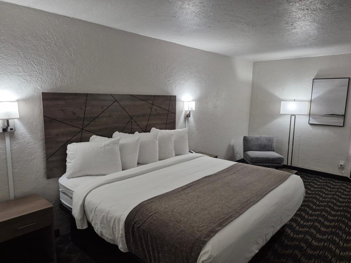  | The Inn and Suites at 34 Fifty