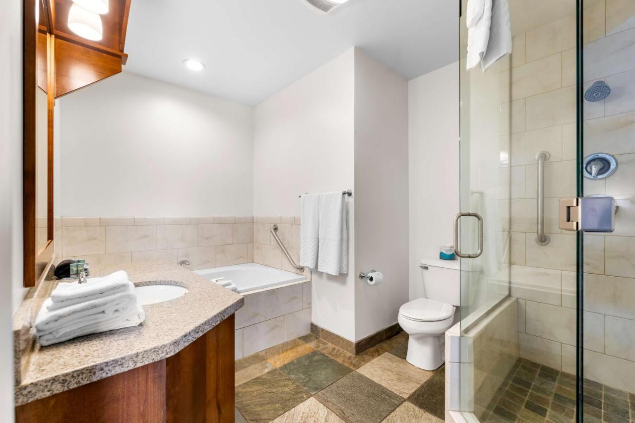 King Room with Spa Bath - Non Smoking at Best Western Driftwood Inn