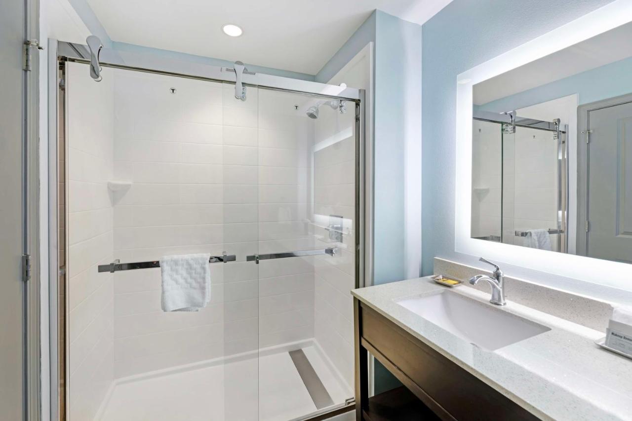 Large Queen Room with Two Queen Beds at Best Western Plus Executive Residency Marion