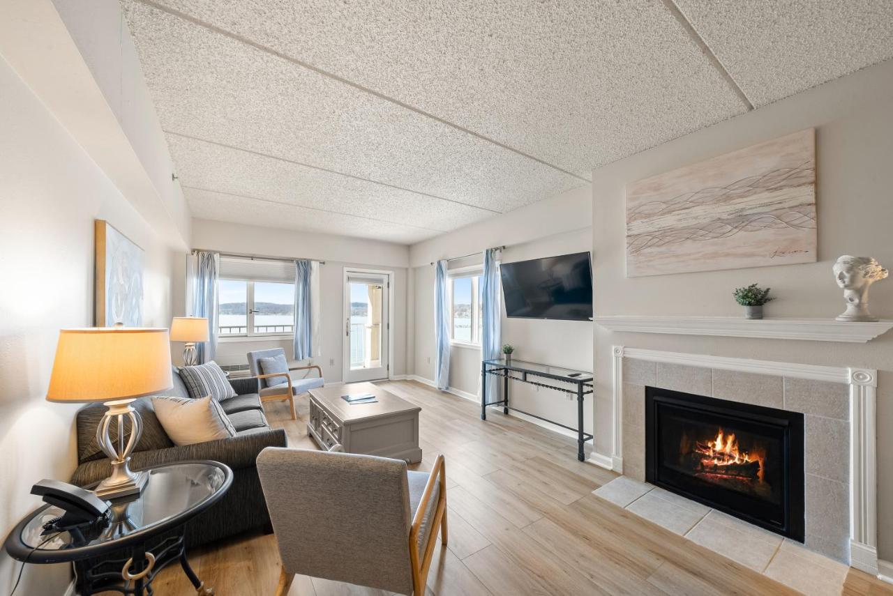  | Bella Vista Suites
