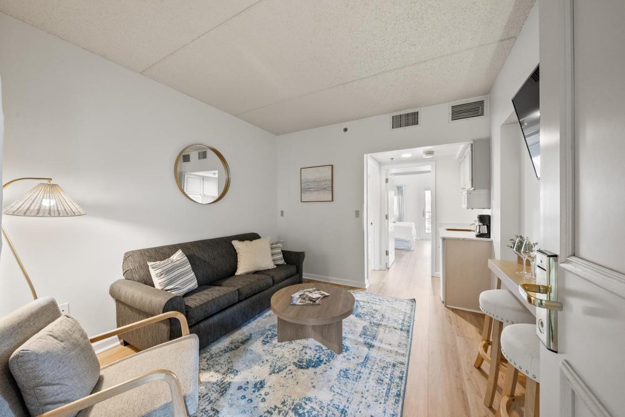  | Bella Vista Suites