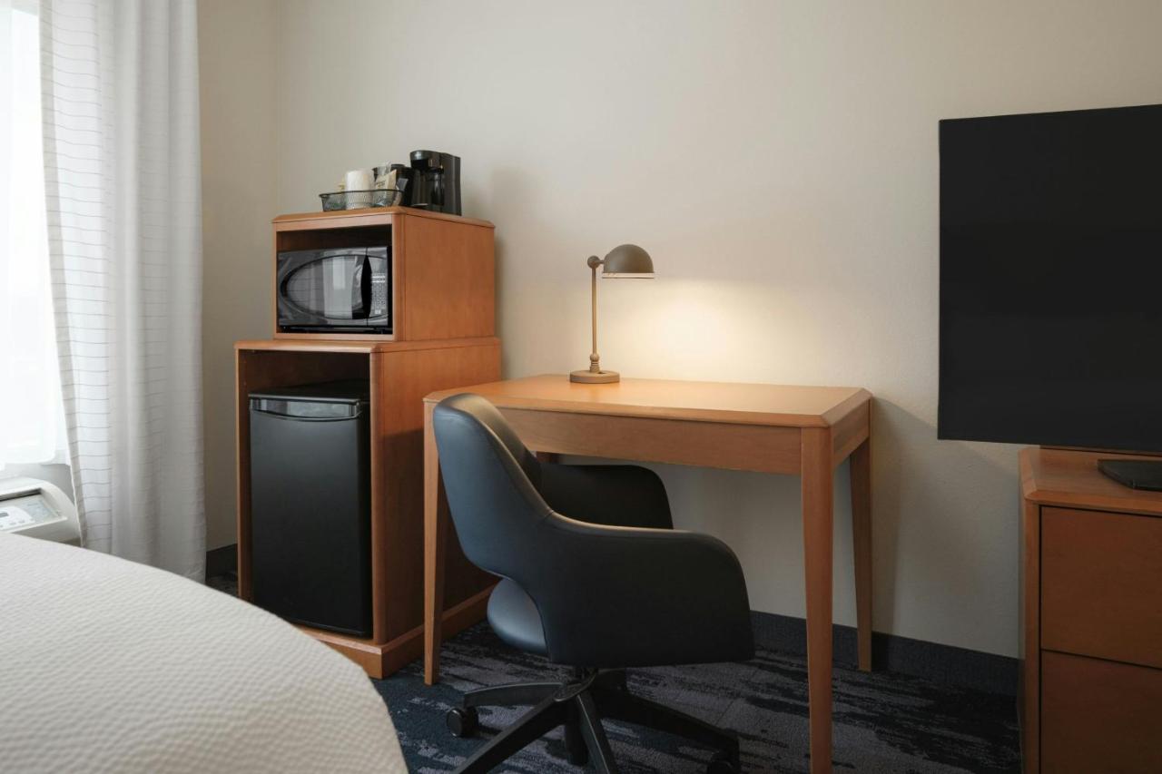  | Fairfield Inn & Suites by Marriott Louisville East