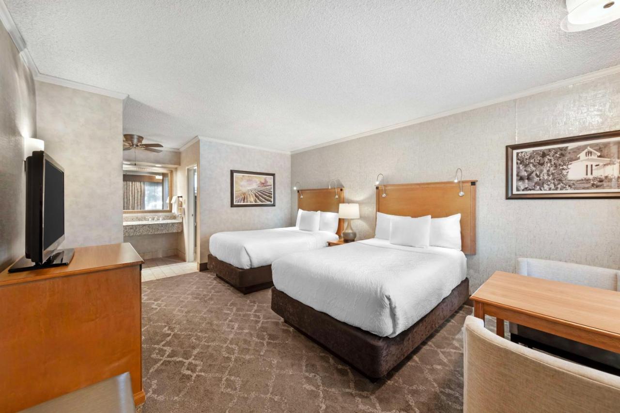 Double Room with Two Double Beds - Non-Smoking at Best Western Plus Black Oak