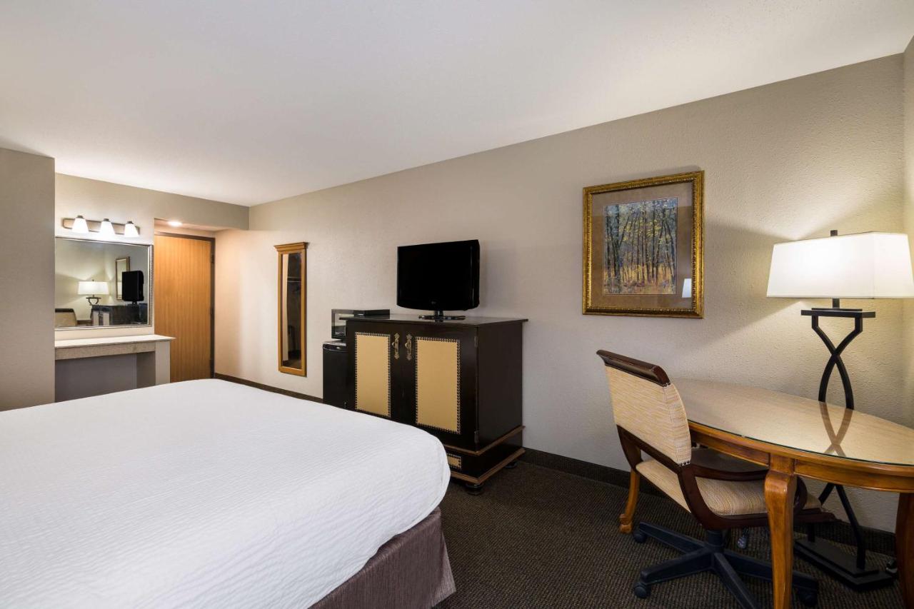 King Room - Non-Smoking at Revel Hotel Minot, SureStay Collection by Best Western