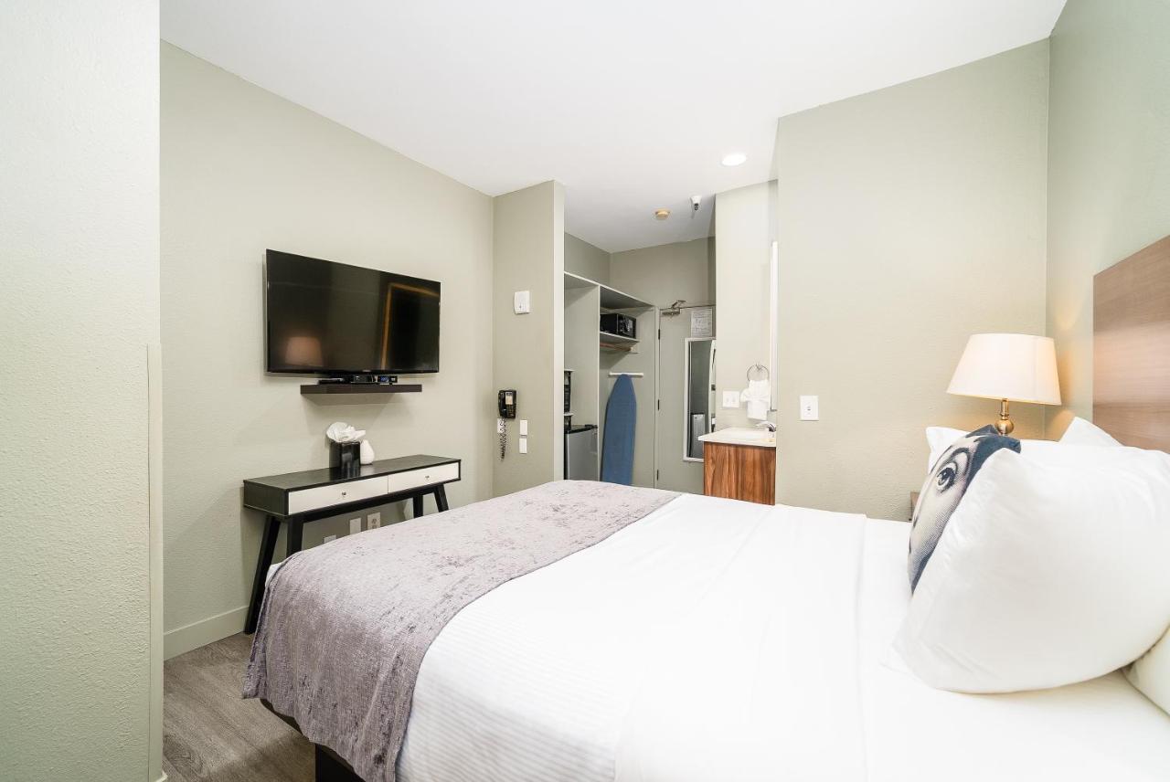 Queen Room - Non-Smoking at Urban Boutique Hotel