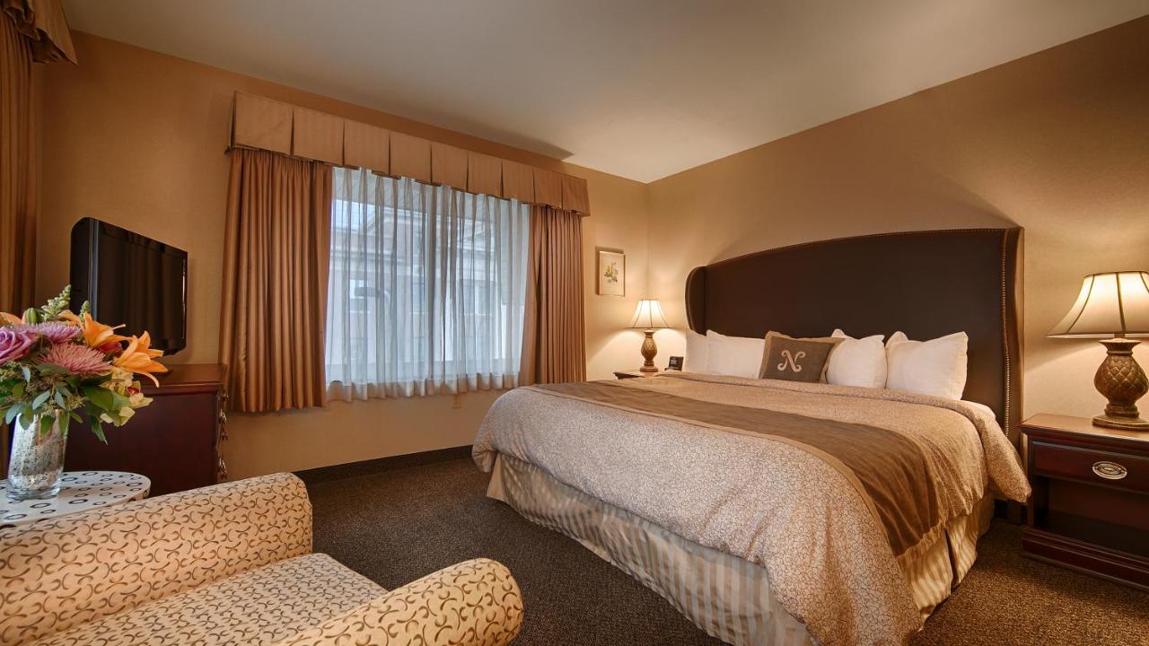King Suite with Roll-in Shower - Disability Access - Non smoking at Best Western Plus The Normandy Inn & Suites