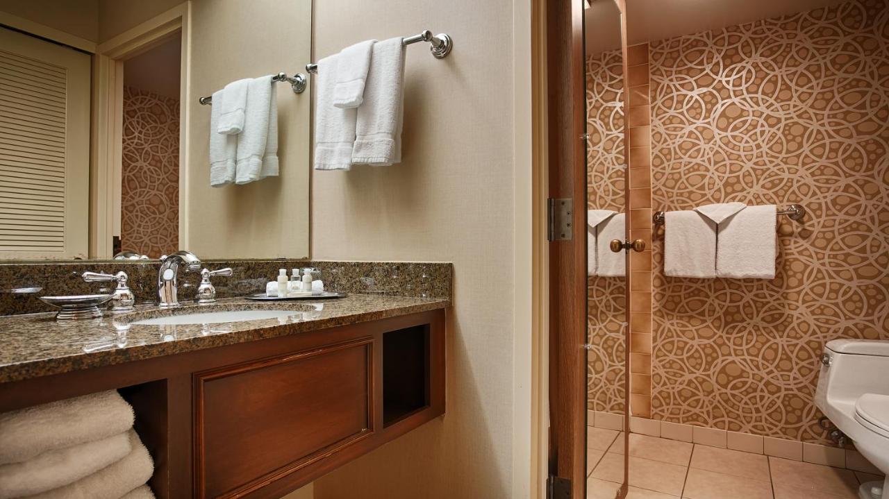 King Room - Disability Access - Non Smoking at Best Western Plus The Normandy Inn & Suites
