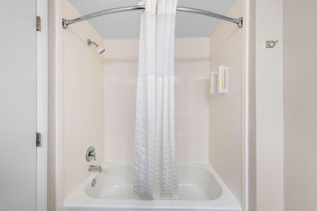 King Suite with Sofa Bed - Non-Smoking at Clarion Pointe Apex – Holly Springs