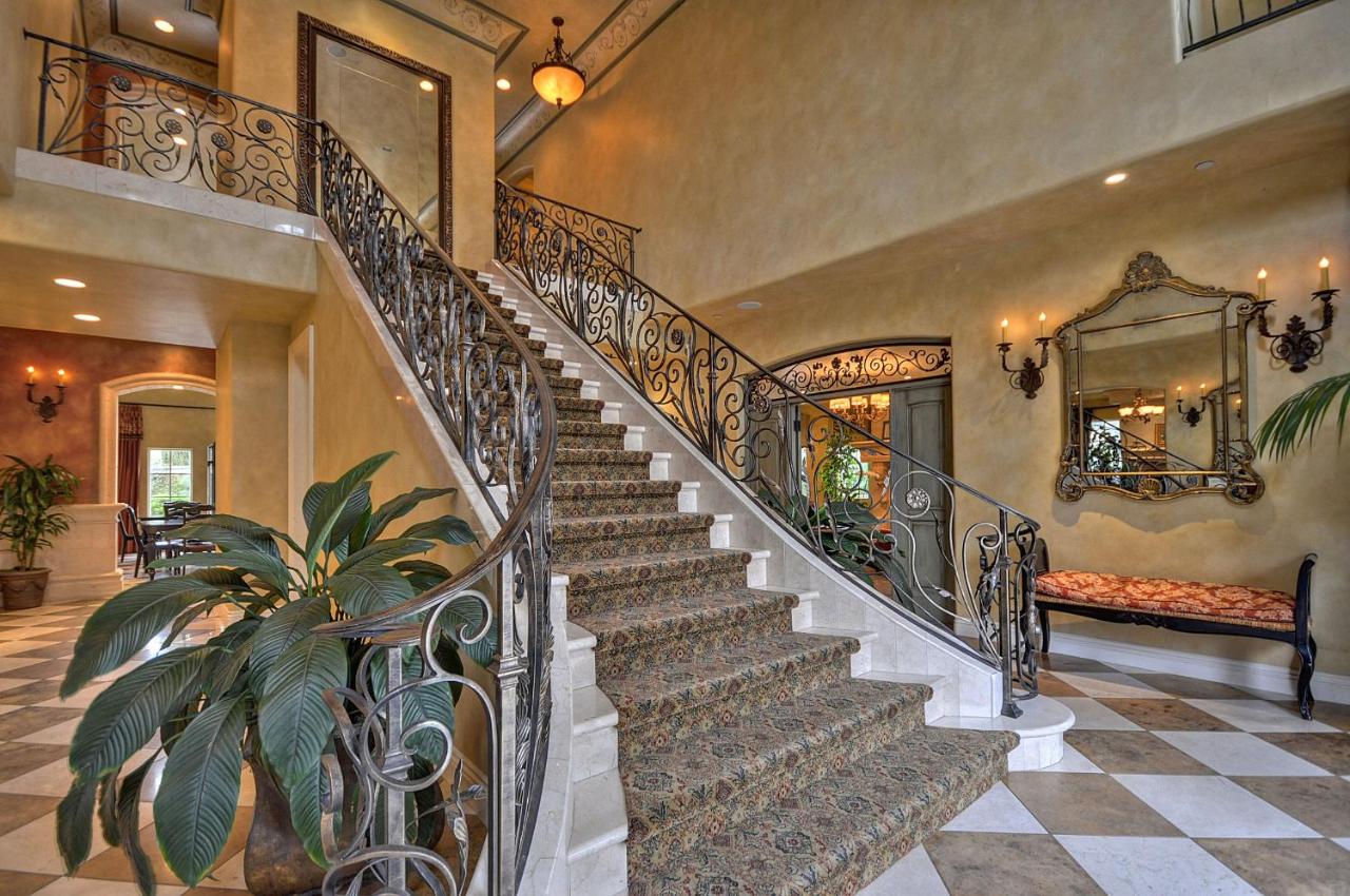 | The Villa at Arden Hills