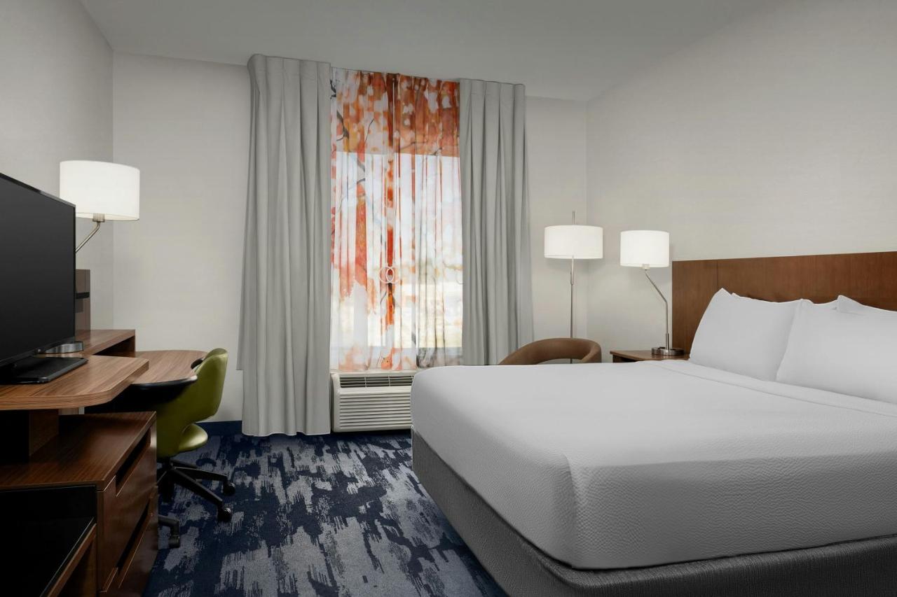 | Fairfield Inn & Suites Atlanta Stockbridge