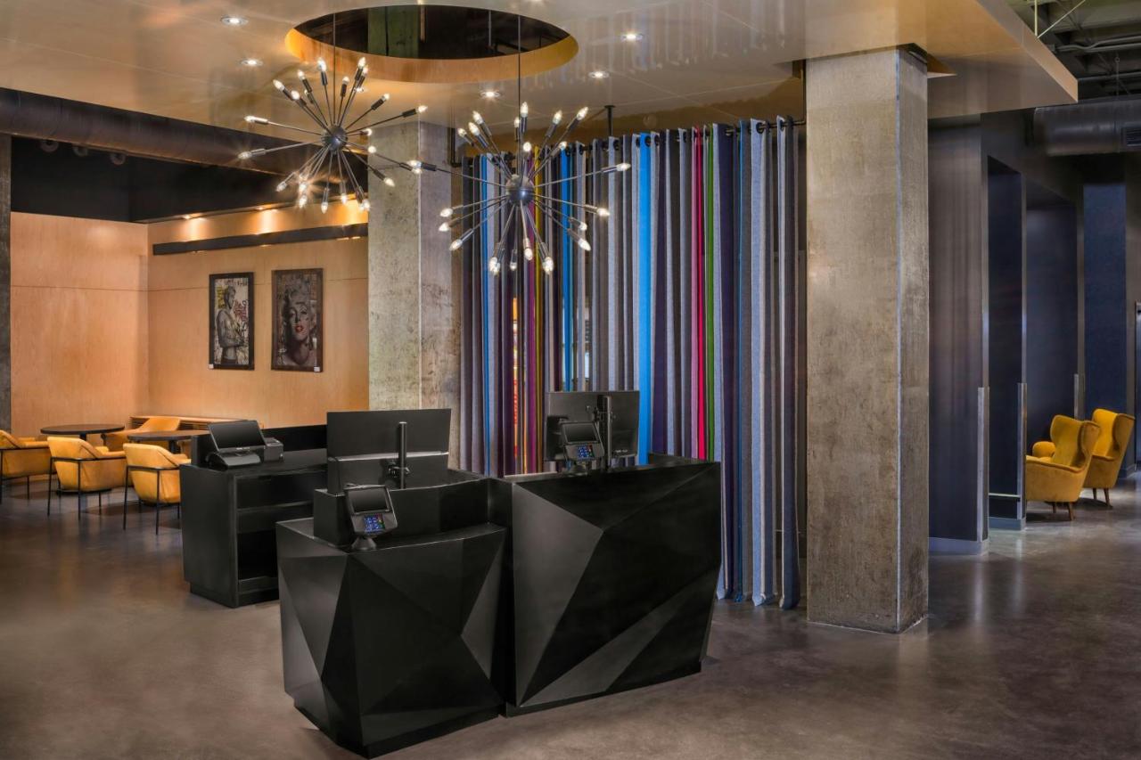 | Aloft Tampa Downtown
