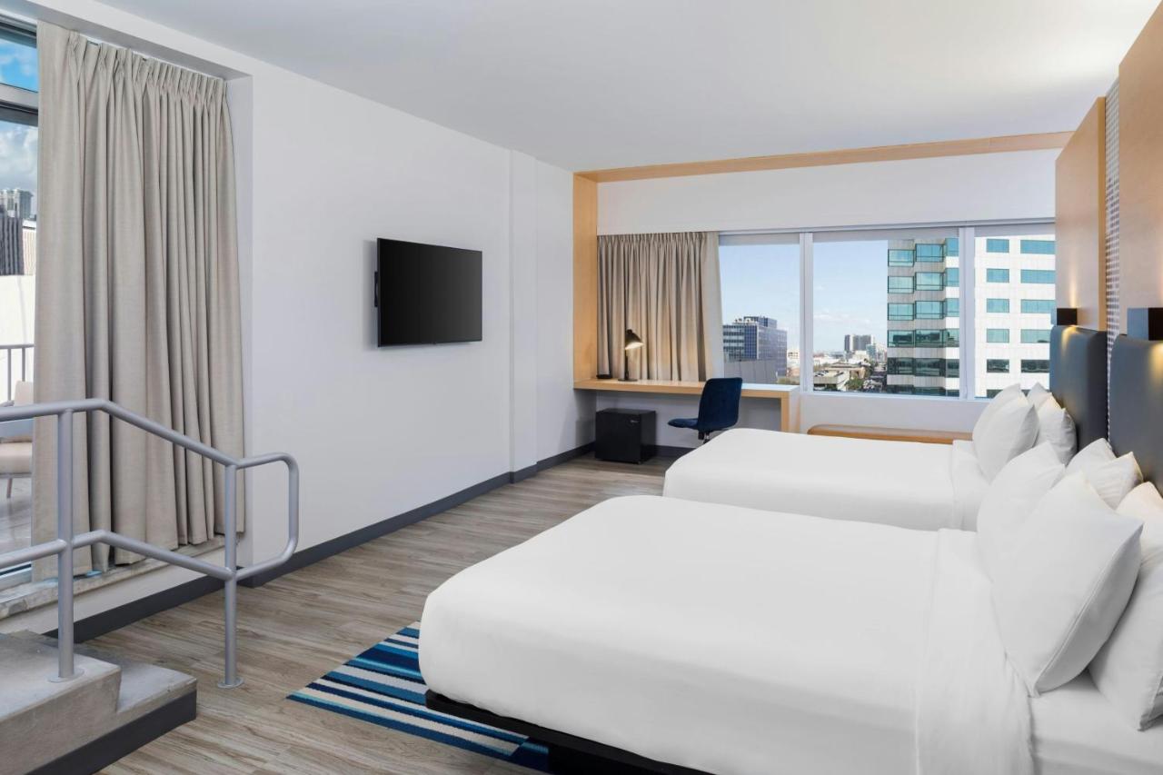 | Aloft Tampa Downtown