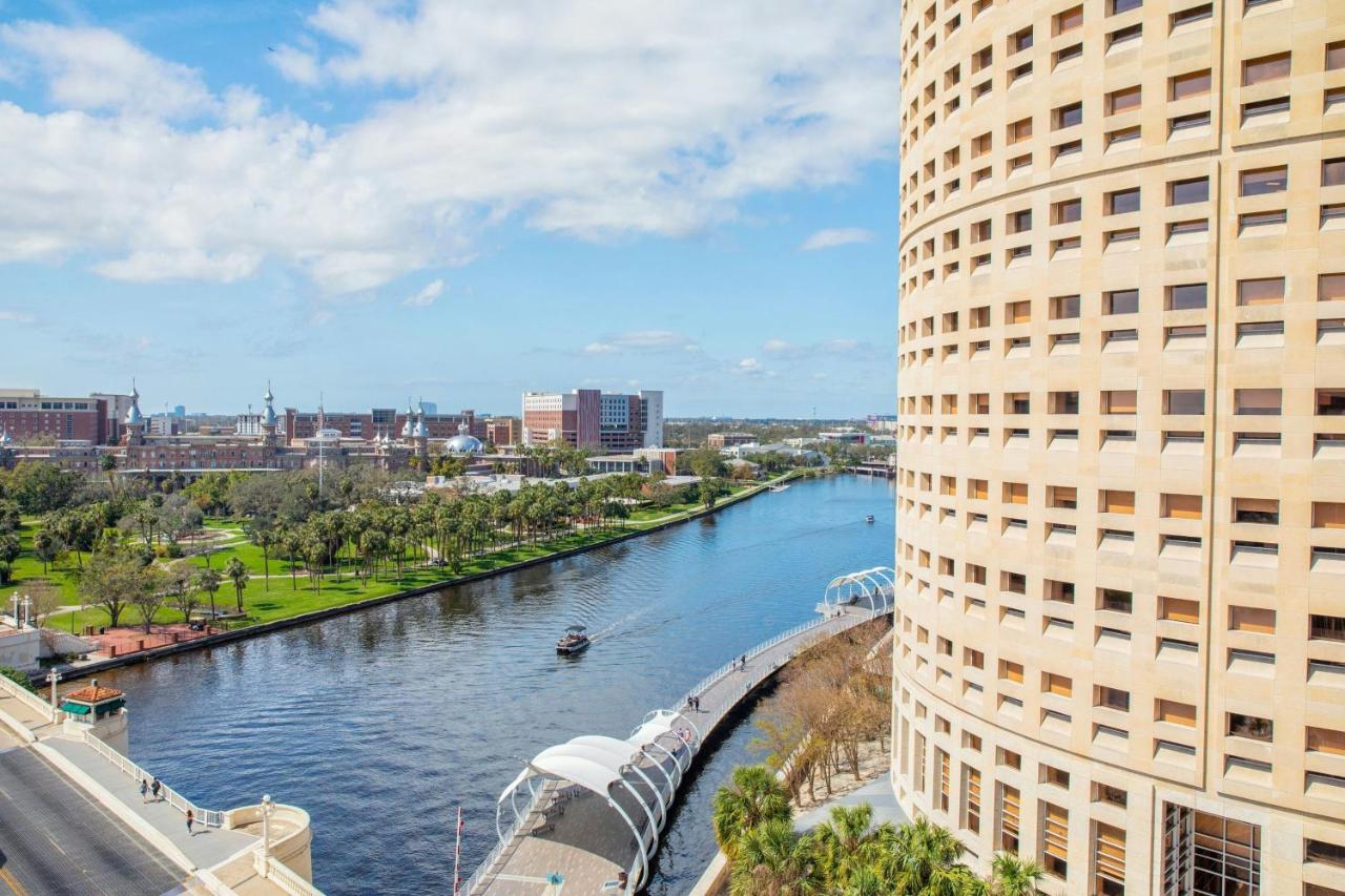 | Aloft Tampa Downtown